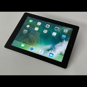 Apple iPad 4th Gen - Excellent